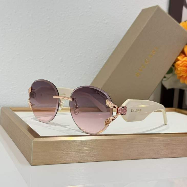 Picture of Bvlgari Sunglasses _SKUfw77795997fw